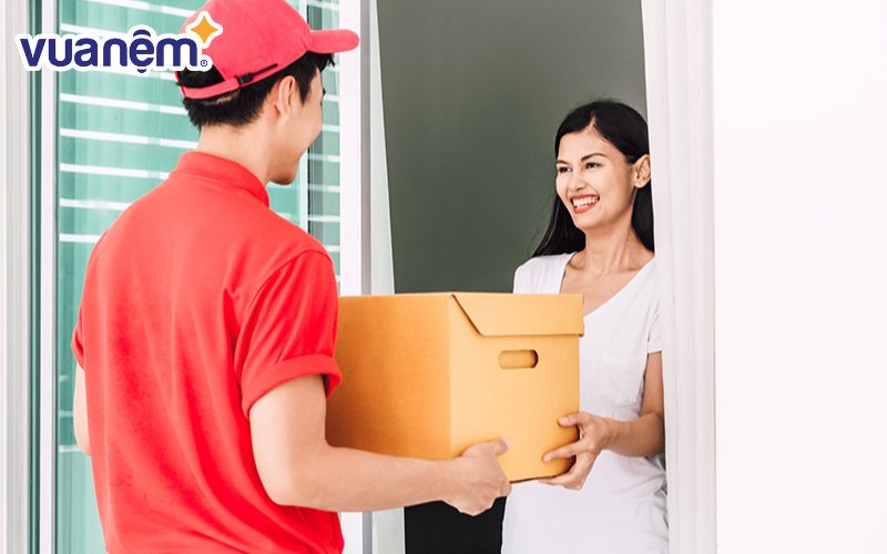 Vua Nệm cung cấp dịch vụ giao hàng tận giường miễn phí cho đơn hàng từ 1.000.000đ trở lên