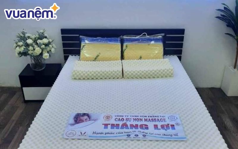 Bảng giá nệm Thắng Lợi chất liệu cao su non kích thước 1m8