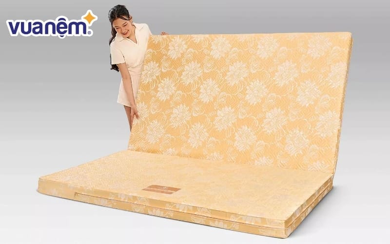 Ưu điểm nệm bông ép là gọn nhẹ và tiện lợi