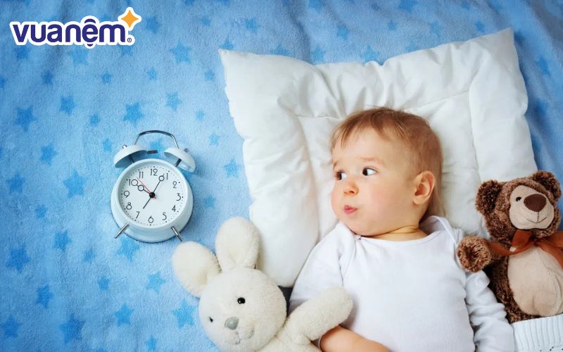 Chứng thiếu ngủ ở trẻ em xuất phát từ yếu tố bệnh lý và điều kiện sinh hoạt