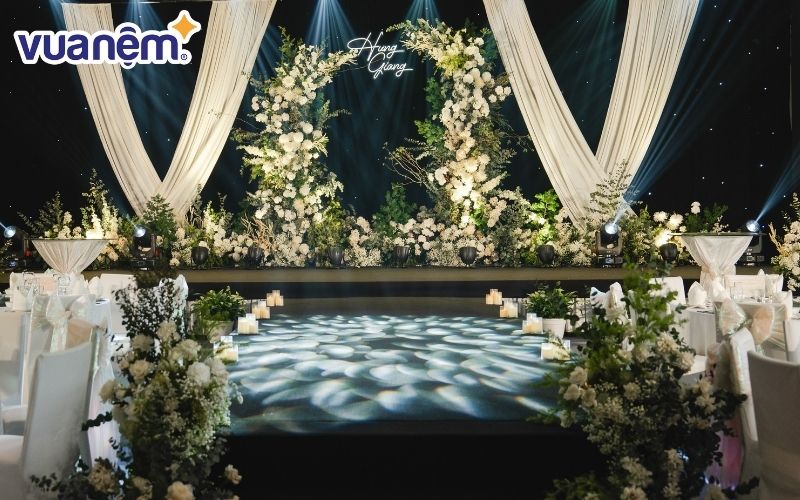 Sự khác biệt và hoành tráng khi 7799 Wedding Storyteller tổ chức tiệc cưới