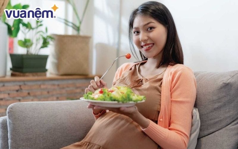 Bà bầu nên bổ sung những thực phẩm giàu protein