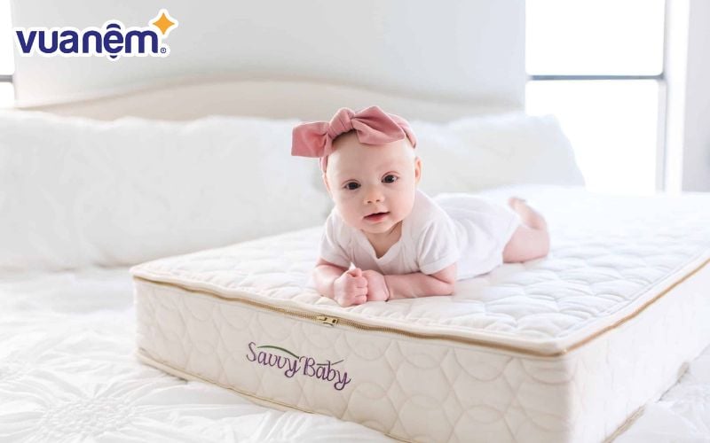 Nệm mini The Savvy Baby