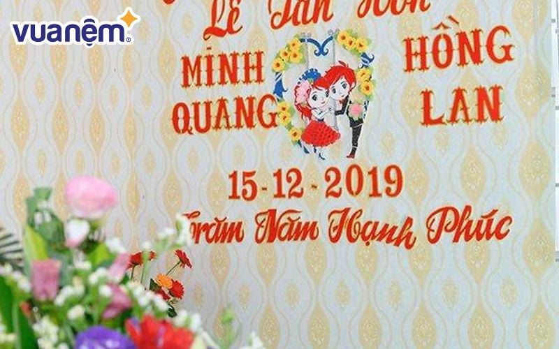 Hình ảnh đôi uyên ương rất quen thuộc đối với đám cưới của người Việt