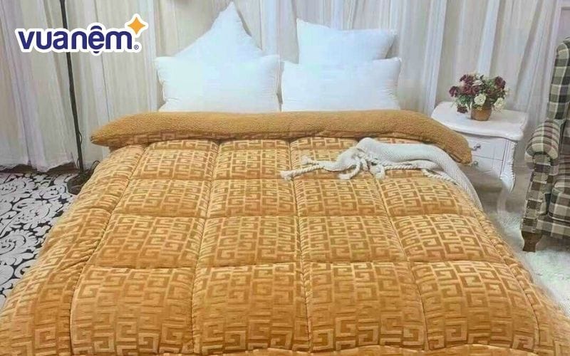 Chăn lông chữ vạn với khả năng giữ ấm vượt trội