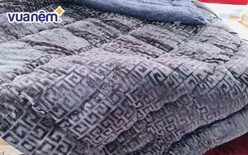 Chăn chữ vạn màu xám Yuki