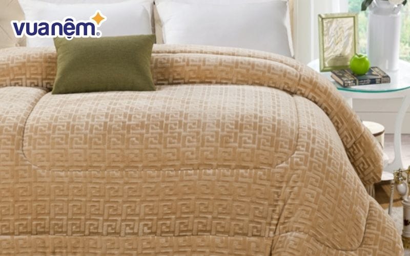 Chăn lông cừu màu lạc đà chữ vạn