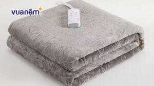 Chăn điện ngải cứu là gì? Lợi ích và cách sử dụng?