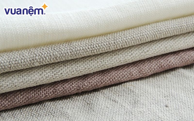 Chăn đũi nổi bật với khả năng hút ẩm tốt và thông thoáng