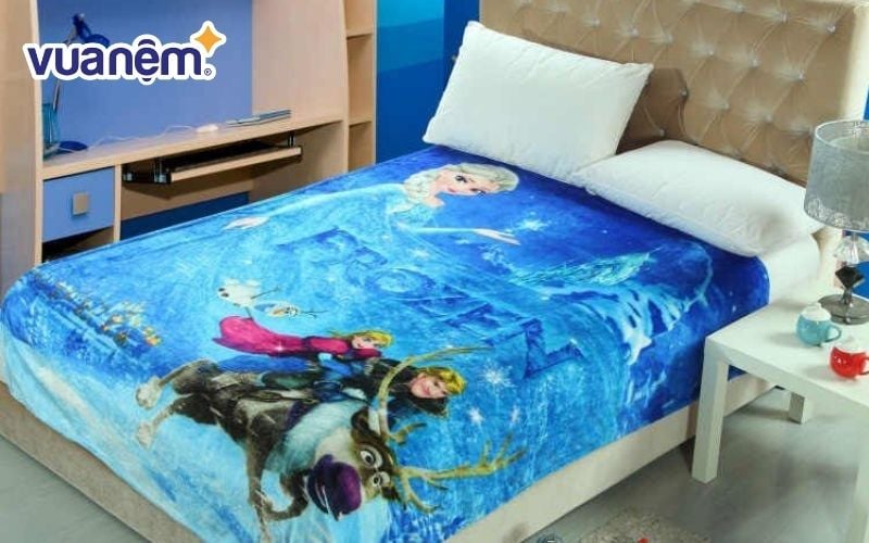 Chăn Elsa Frozen nữ hoàng băng giá cho bé gái
