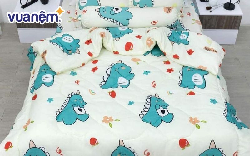 Chăn hơi siêu nhẹ chần bông màu kem họa tiết khủng long