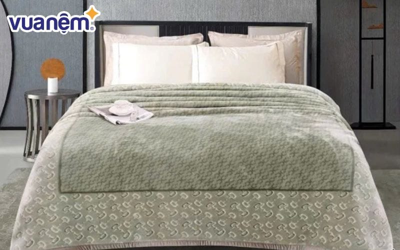 Mẫu chăn nhung tuyết 4kg Lovehome
