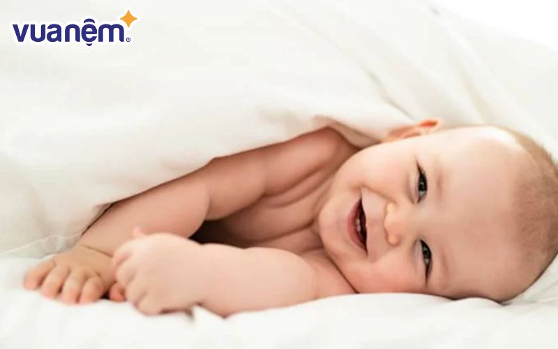 Nên chọn những cái tên dễ nhớ, dễ hiểu và dễ phát âm với mọi người xung quanh