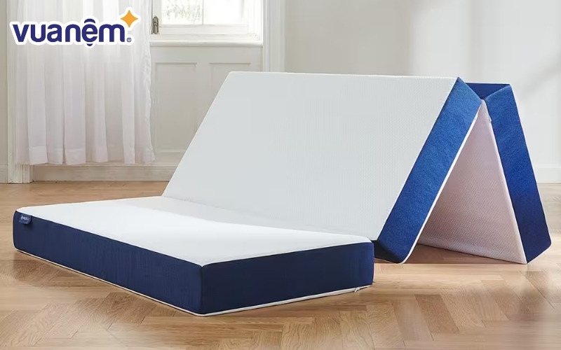 Do cấu tạo phức tạp nên nệm lò xo gấp ít xuất hiện trên trường