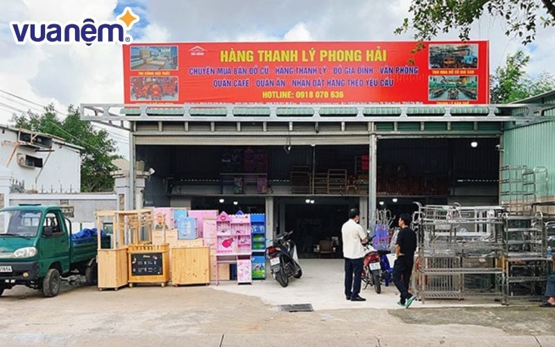 Bạn có thể tìm mua nệm qua các cửa hàng thanh lý đồ cũ