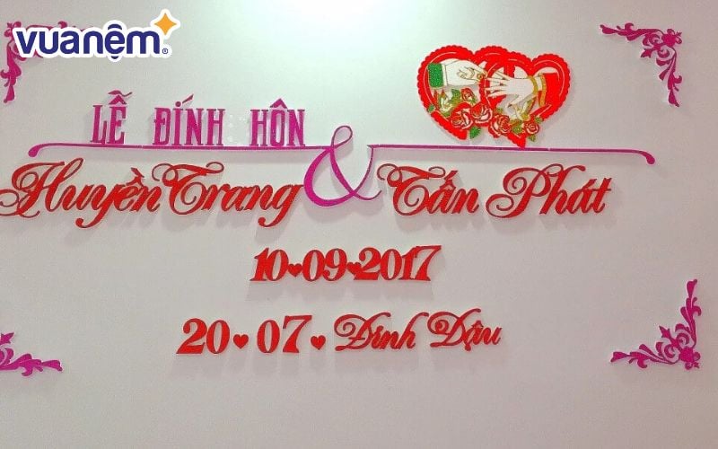Chữ dán đám cưới bằng xốp được nhiều người ưu tiên lựa chọn
