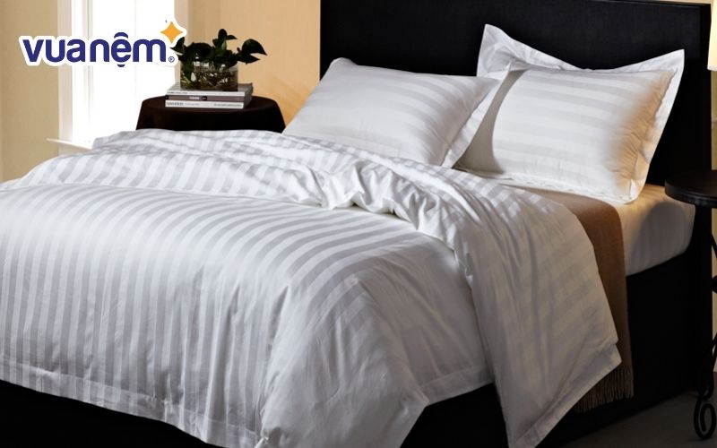 Vỏ chăn cho khách sạn Danco trắng trơn T250