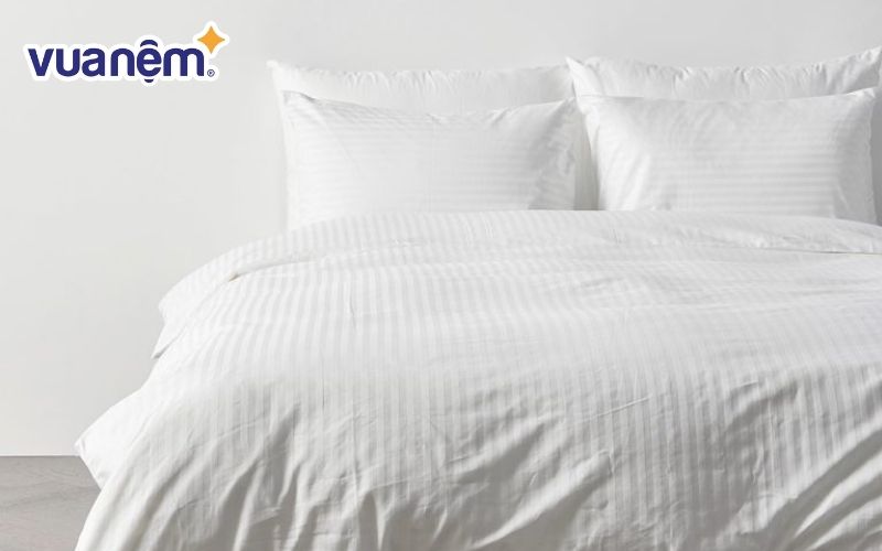 Vỏ chăn cho khách sạn cotton sateen sọc 1cm 300 sợi
