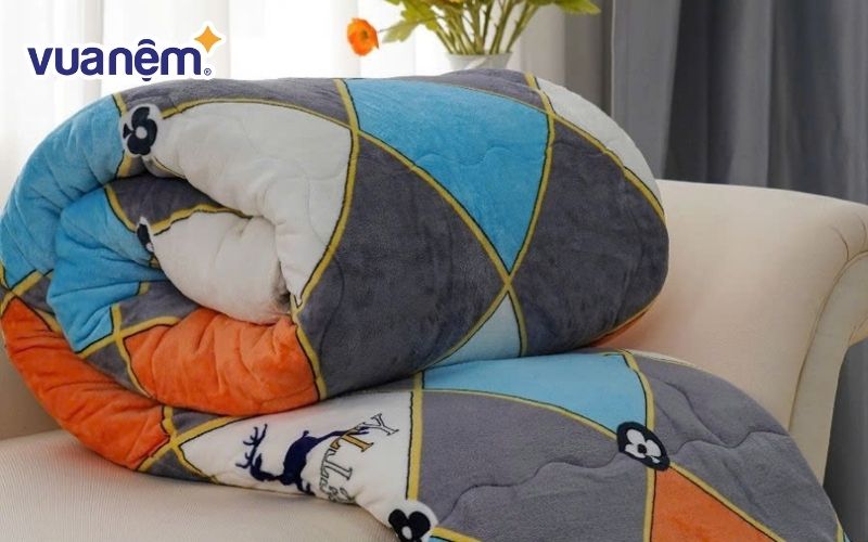 Chăn 2m2 x 2m4 lông cừu Kim Cương