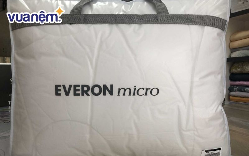 Chăn 2m2 x 2m4 Everon Micro