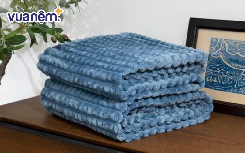 Chăn lông tuyết màu xanh Microfiber Amando Fleece