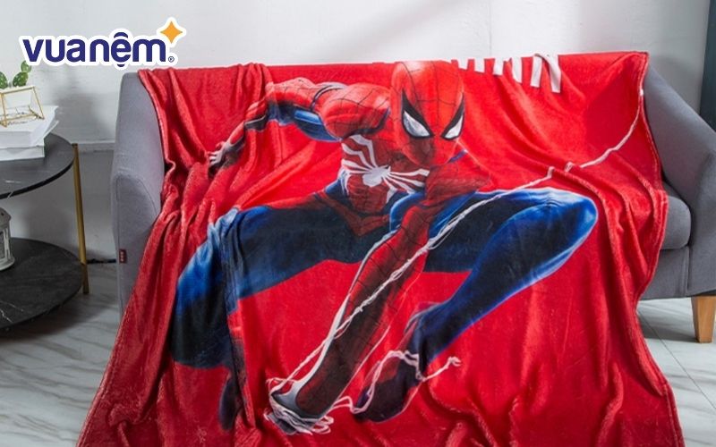 Chăn siêu nhân cho bé giúp căn phòng trở nên đầy cảm hứng