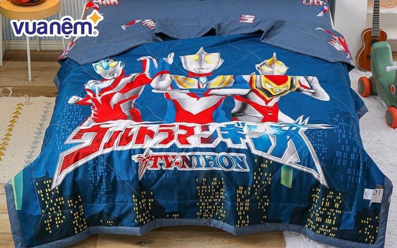 Chăn in hình siêu nhân Ultraman