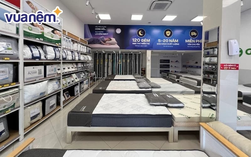 Không gian mua sắm tại Vua Nệm ở Đắk Lắk