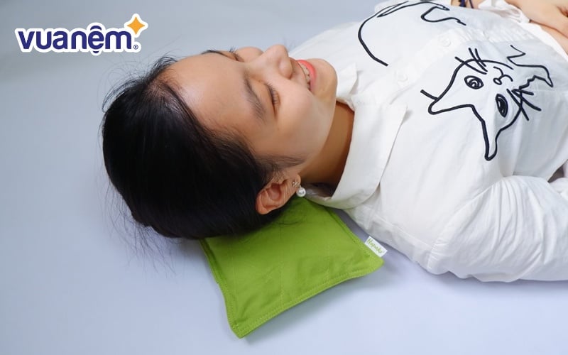 Gối chườm thảo dược là lựa chọn lý tưởng để chăm sóc sức khỏe hàng ngày