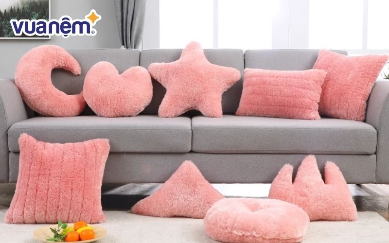 Gối trang trí màu hồng