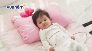 Có nên dùng gối nằm cho bé 6 tháng tuổi hay không?