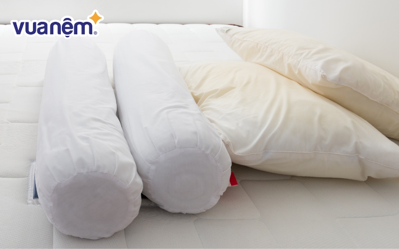 Chọn đúng gối ôm không chỉ giúp bạn ngủ ngon hơn mà còn bảo vệ cột sống