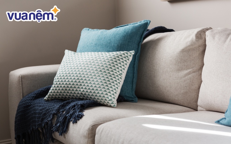 Gối trang trí sofa “thổi” một luồng gió mới vào không gian sống
