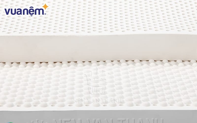 Bề mặt nệm cao su mát xa Vạn Thành