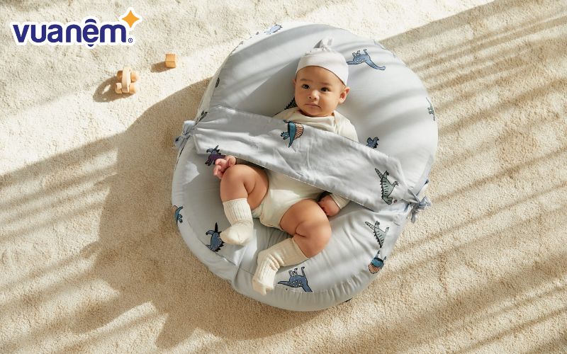 Gối chống trào ngược có độ dốc giúp nâng cao phần trên cơ thể