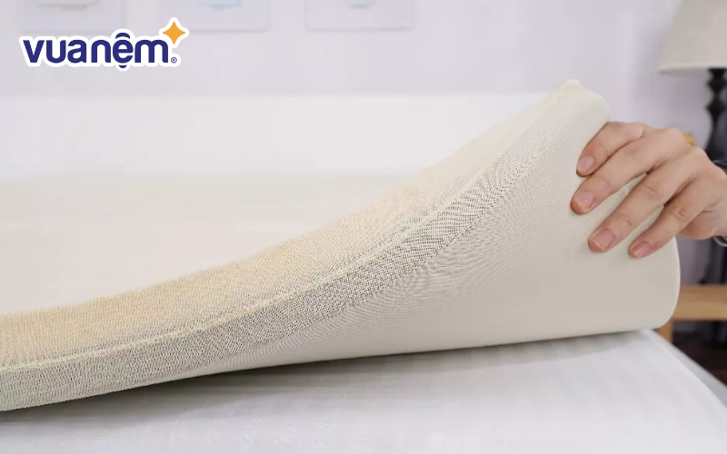 Cấu trúc Foam đa tầng của topper
