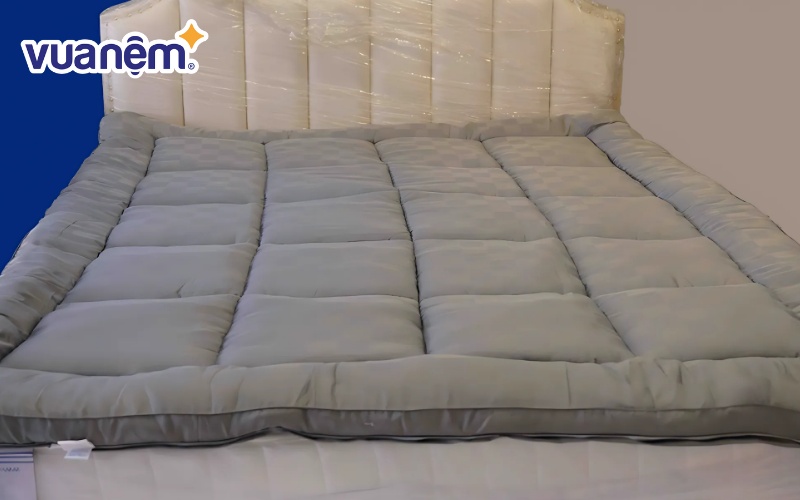 Nệm topper Aroma có độ phồng tự nhiên