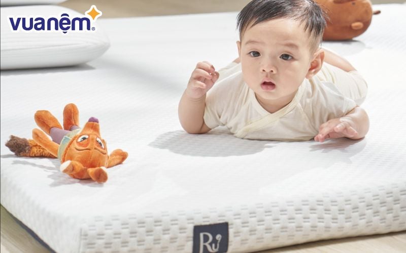 Topper foam Ru9 có khả năng kháng khuẩn và khử mùi hiệu quả