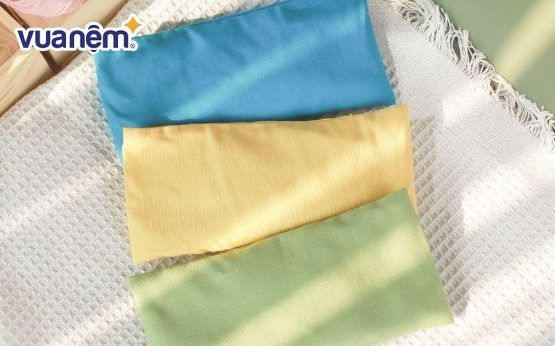 Túi chườm Là Nhiên mix hoa lá thảo mộc