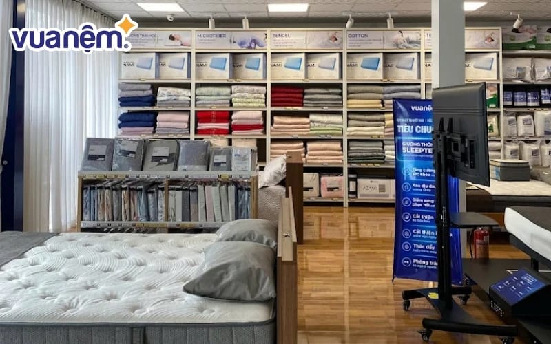 Không gian cửa hàng hiện đại tại Vua Nệm