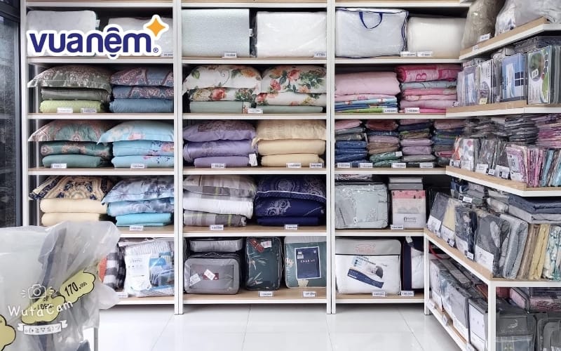 Không gian mua sắm hiện đại