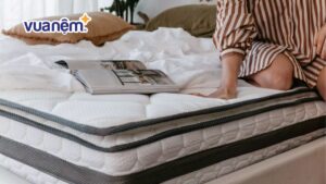 Ngủ trên nệm quá cứng hoặc quá mềm có hại gì không?