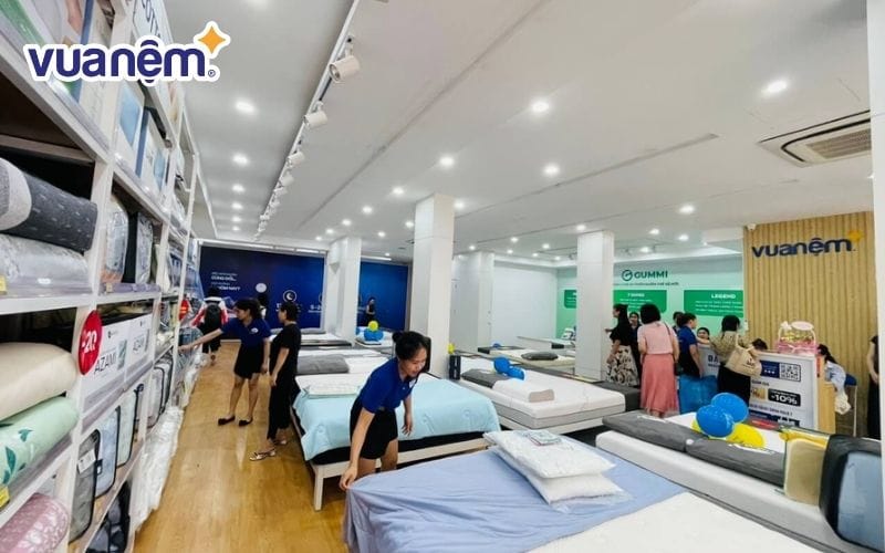Hệ thống phân phối rộng khắp với hơn 140 cửa hàng Vua Nệm toàn quốc