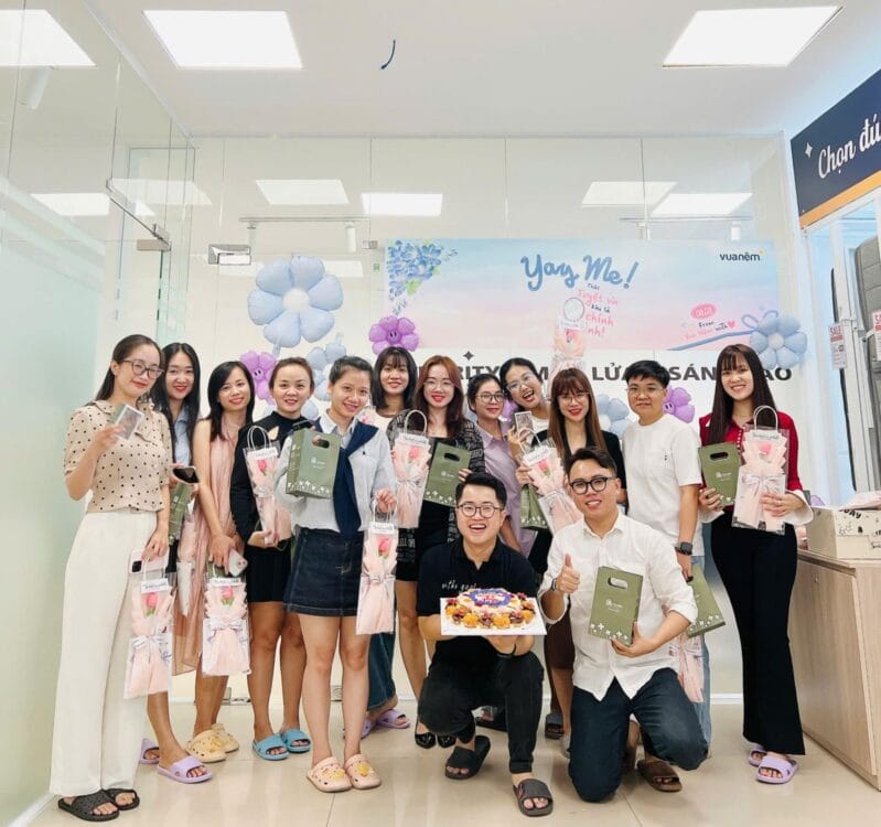 Khoảnh khắc rạng rỡ của các Vuners tại văn phòng Hồ Chí Minh