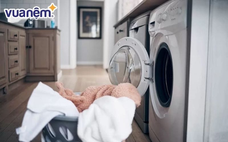 Giặt ga giường mỗi tuần 1 lần giúp kéo dài tuổi thọ nệm hiệu quả