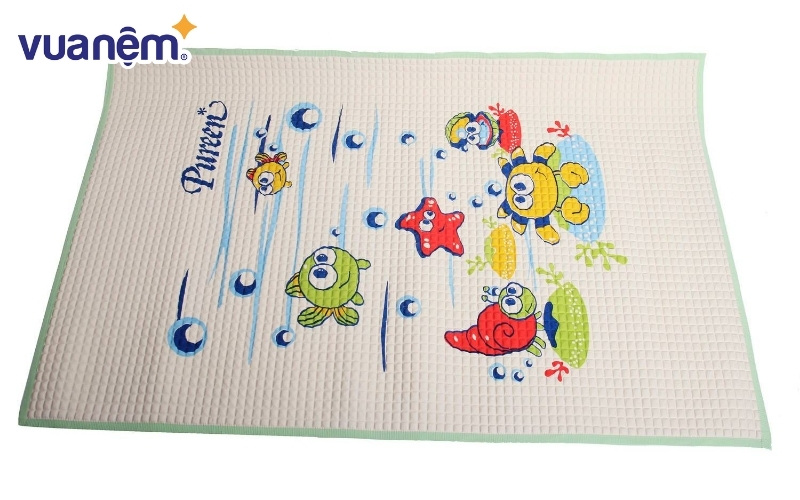 co nen dung tam lot cao su cho be 1