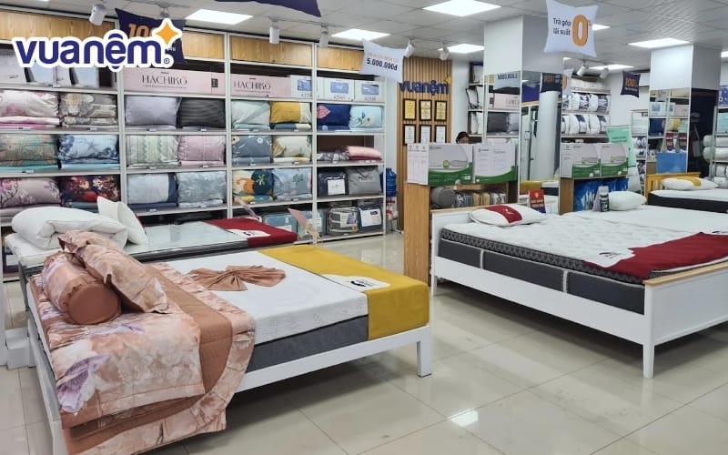 Trải nghiệm không gian mua sắm hiện đại tại Vua Nệm