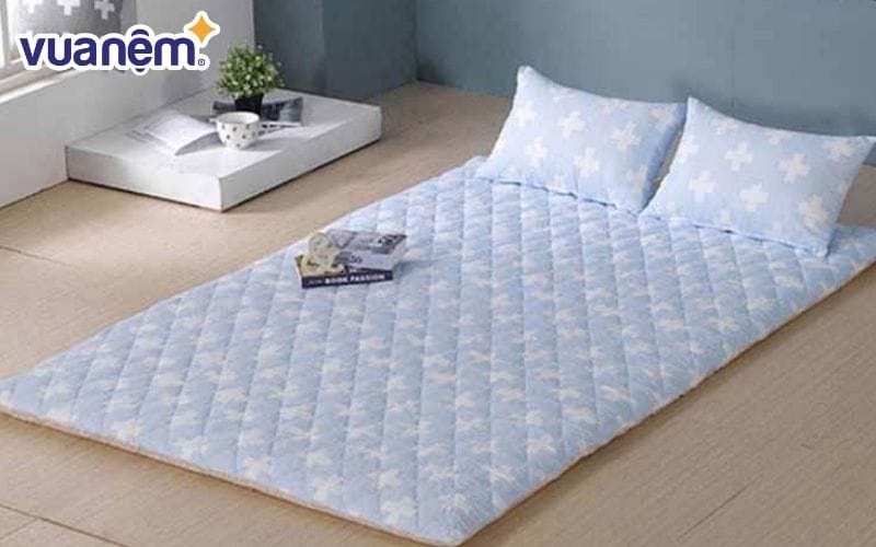 Chọn nệm cần phải lưu ý tới kích thước giường để vừa vặn khi lắp trên giường