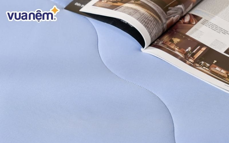 Công nghệ châu Âu hiện đại trong thiết kế chăn Amando Ice Silk