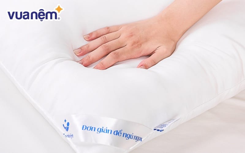 Gối bông Goodnight Poppy được đánh giá tích cực về khả năng nâng đỡ và sự mềm mại